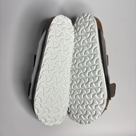 Birkenstock Arizona Metallic Leather Soft Footbed Sandals in Silver - Picture 8 of 8
